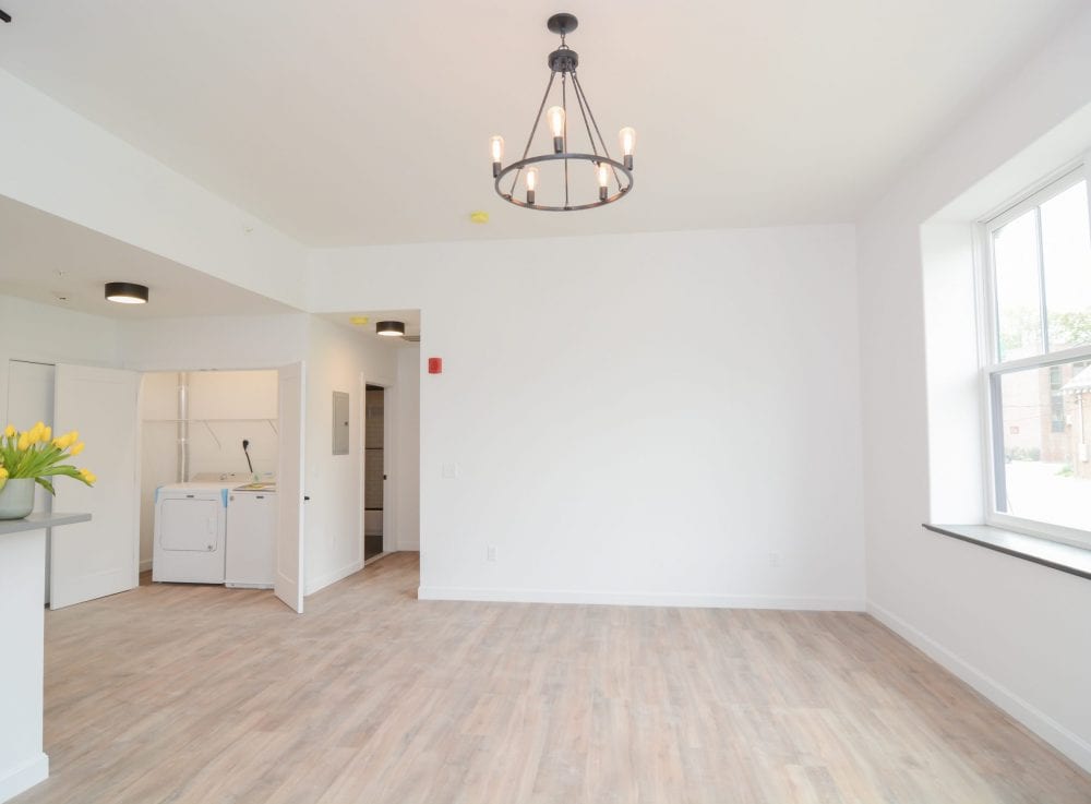 Schoolhouse Commons livingroom