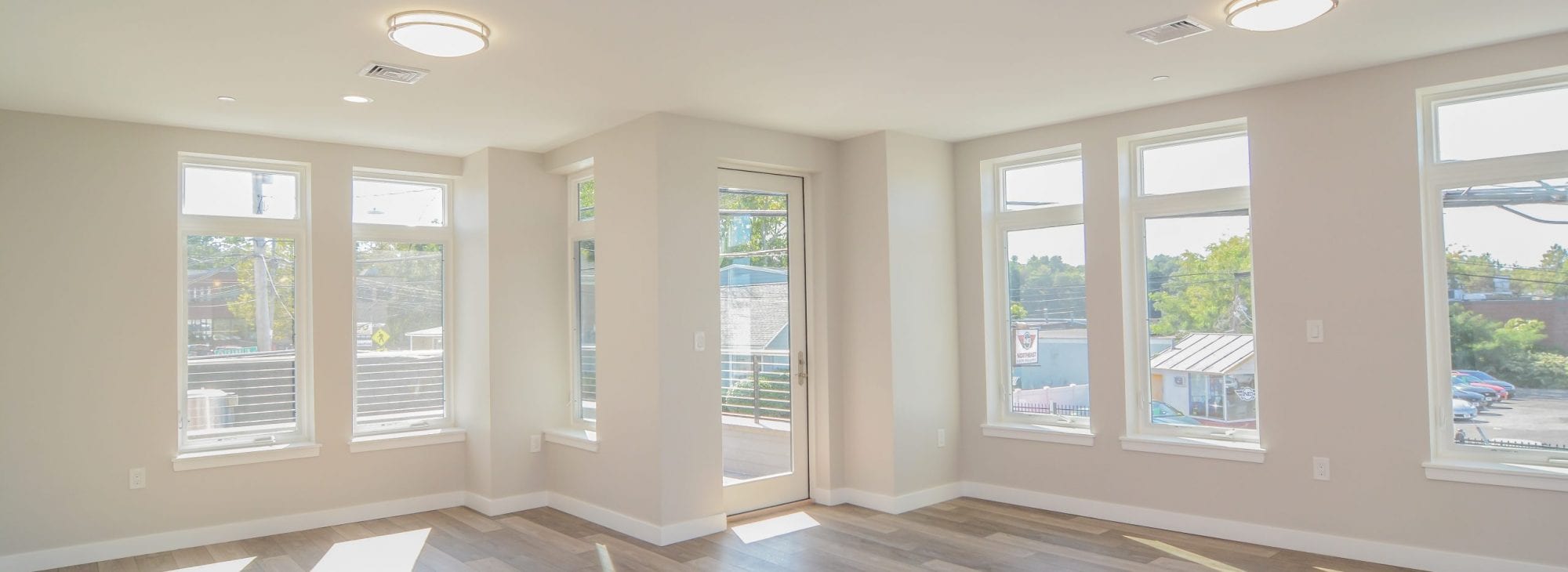 640-648 Main Street livingroom